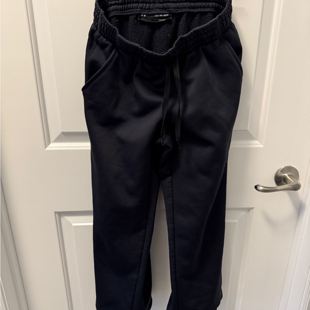 Women’s XS Under Armour Cold Gear Black Jogger Sweatpants
